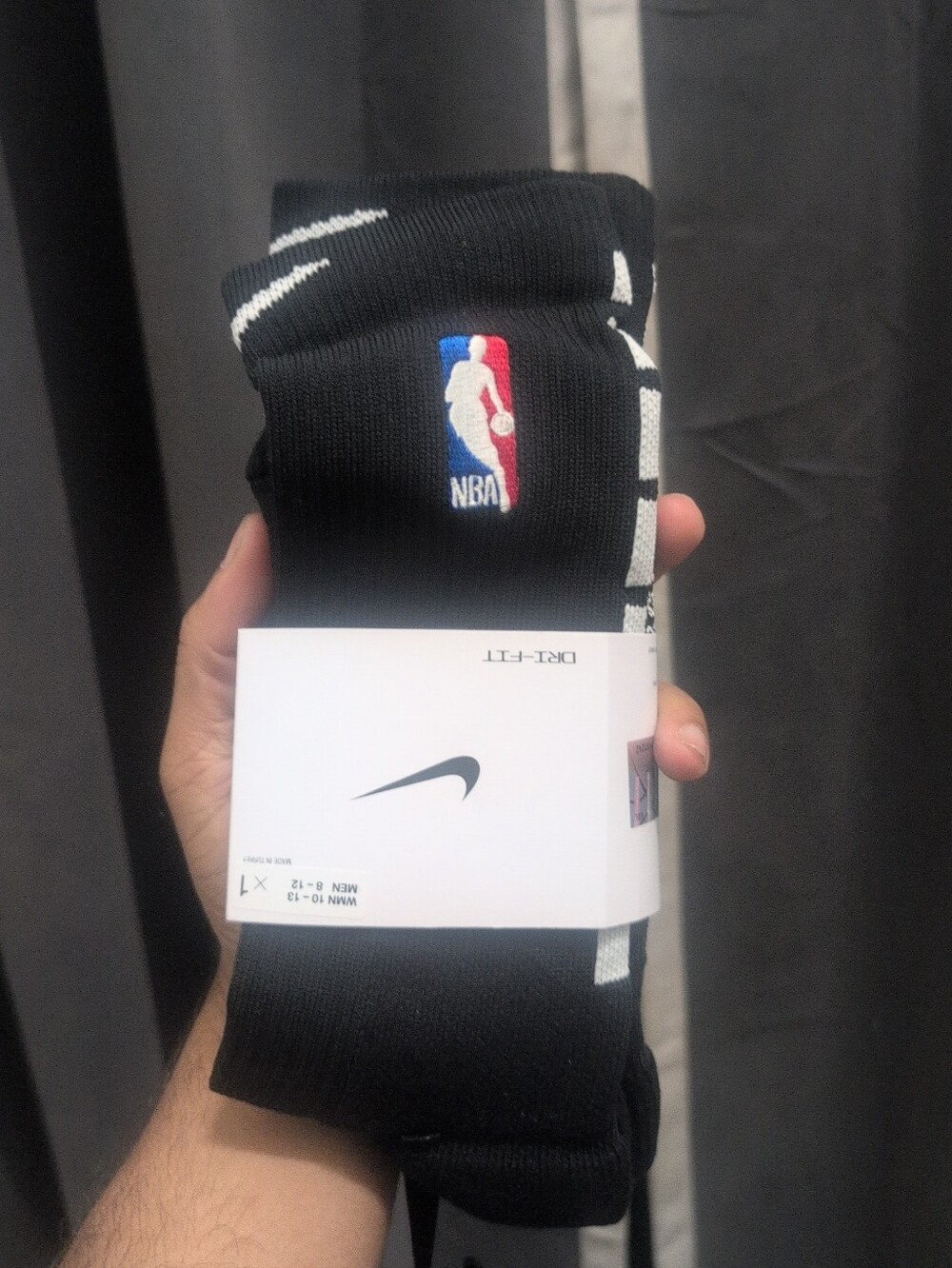Men's Nike Black NBA Elite Socks Size Large Women 10-13/ Men 8-12 NWT 1pair